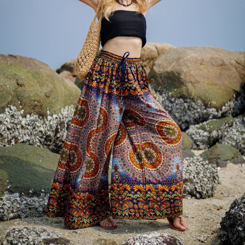 NWOT | Bohemian Mandala Wide-Leg Patterned Palazzo Pants One Size 100% Rayon